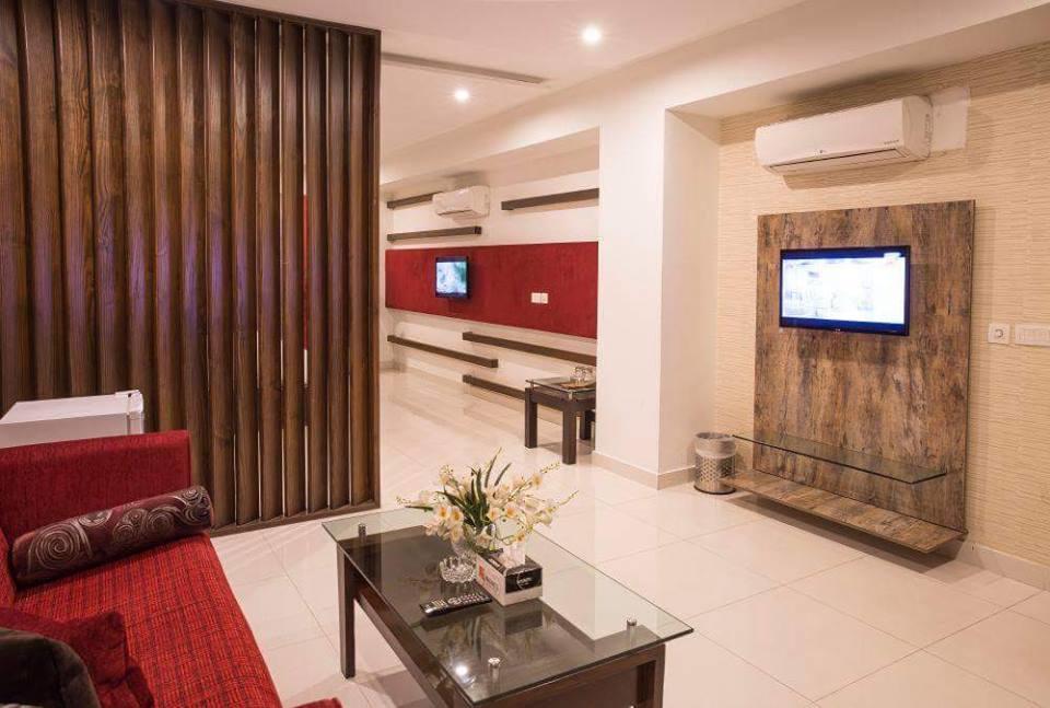 לאהור Maisonette Hotel & Apartments מראה חיצוני תמונה