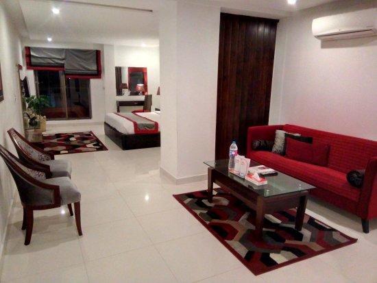 לאהור Maisonette Hotel & Apartments מראה חיצוני תמונה